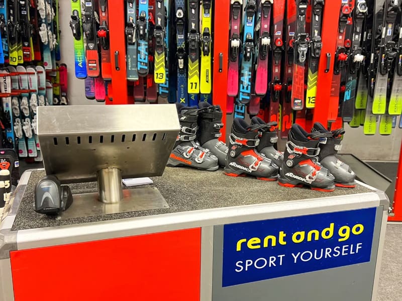 Verleihshop Sportservice Erwin Stricker in Talstation Seilbahn Plose/St. Andrä, Brixen