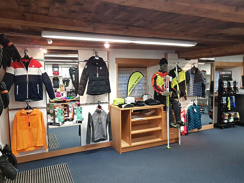 Verleihshop Monntains in Via Alpsu 75, Sedrun