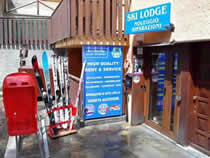 Verleihshop Ski Lodge - Noleggio e Riparazione in Claviere, Via Nazionale, 16a