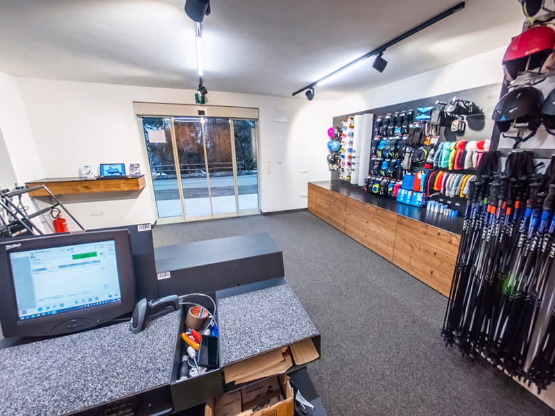 Verleihshop Sportservice Erwin Stricker in Via Petschied 2, Lüsen