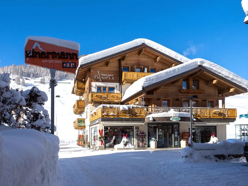 Verleihshop Zinermann Sporting in Via Plan, 21H, Livigno